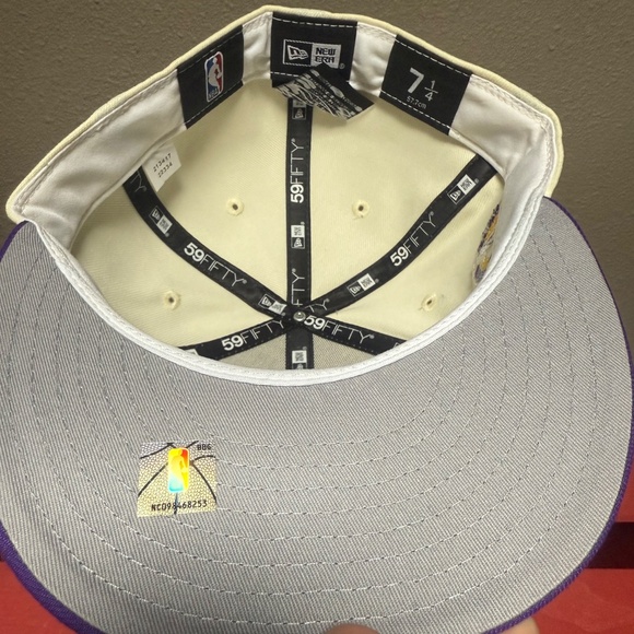New Era 59Fifty NBA Los Angeles Lakers Two Tone Hat Size 7 1/4 BRAND NEW - Picture 5 of 6
